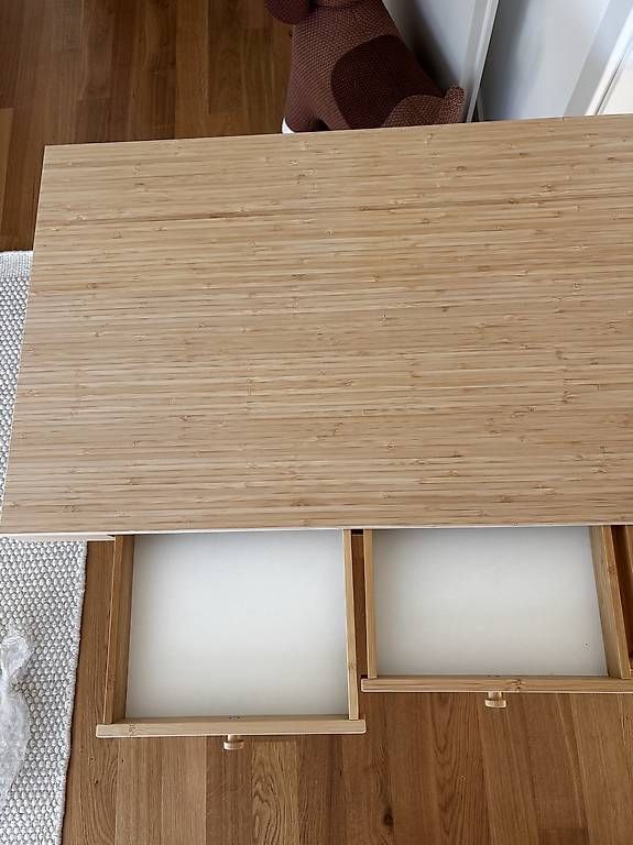 Schreibtische: Ikea Schreibtisch – Gebraucht aus Basel von sar_6ysz 1