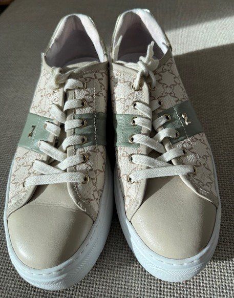 Scarpe da donna: Rassige Sneaker v. Nero Giardini Gr.39 – Usato da Egg b. Zürich venduto da lipe96 3