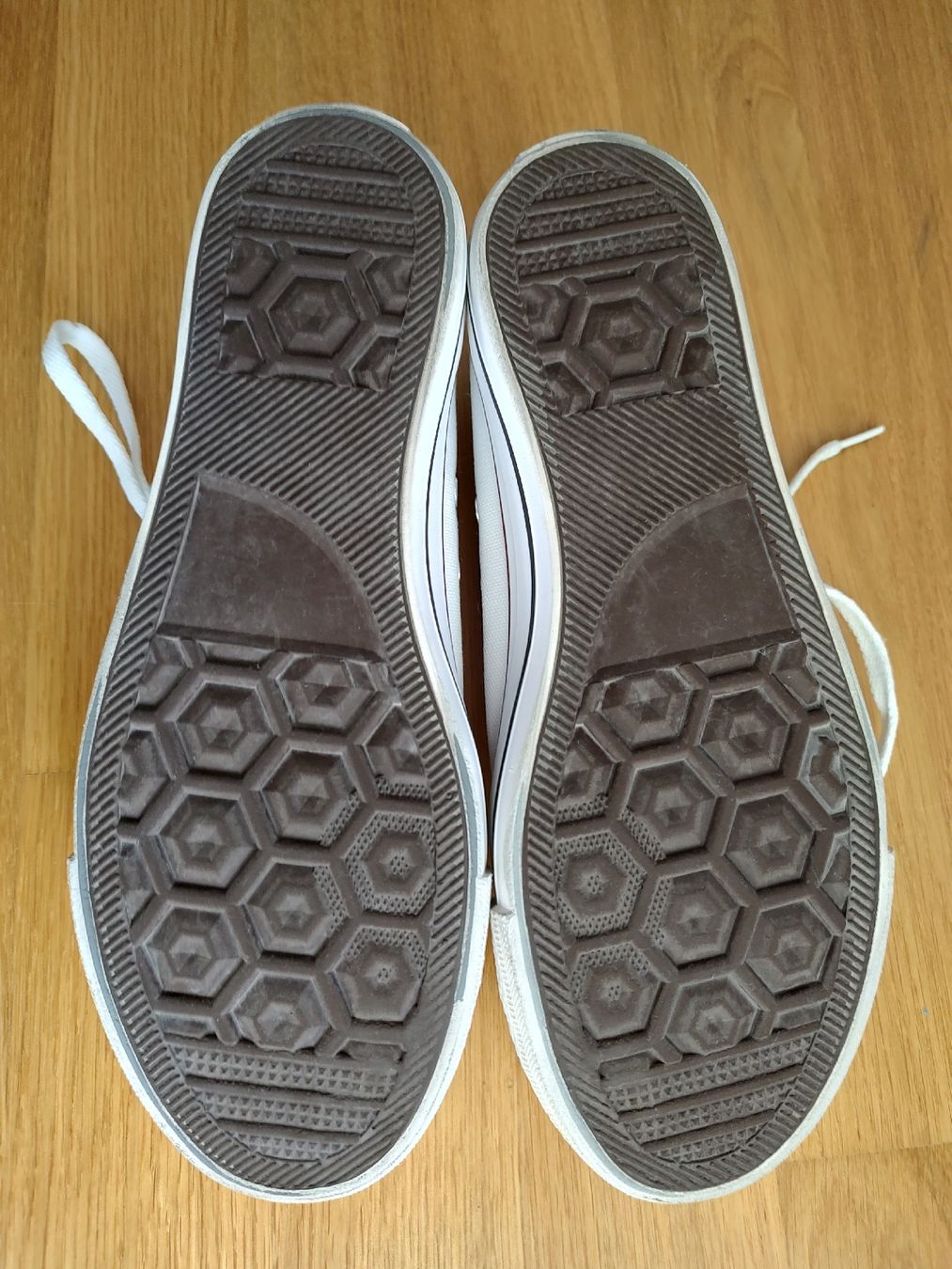 Scarpe da uomo: Lucky-Z Sneaker Grösse 42 – Usato da Basel venduto da theoutlawman 1