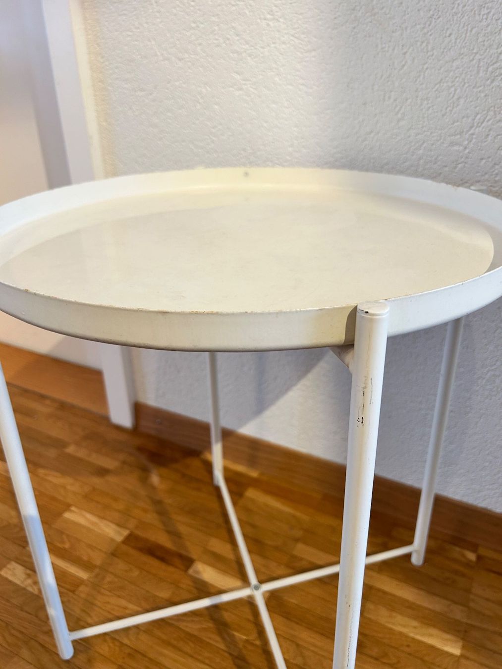Ikea Tavoli: Weisser Beistelltisch von Ikea – Usato da Bern venduto da ipds 2