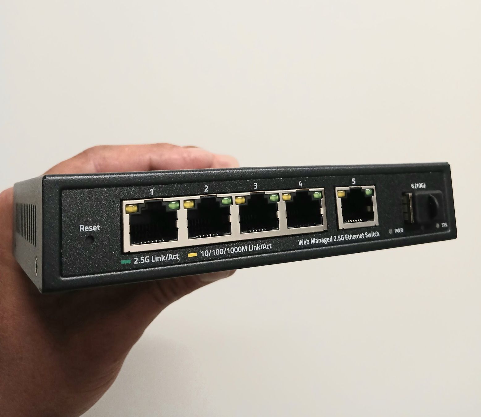 Hubs & Switches: Managed 2.5G Ethernet Switch mit 10G Uplink – Neu (gemäss Beschreibung) aus Zürich von Marco-2nd-hand