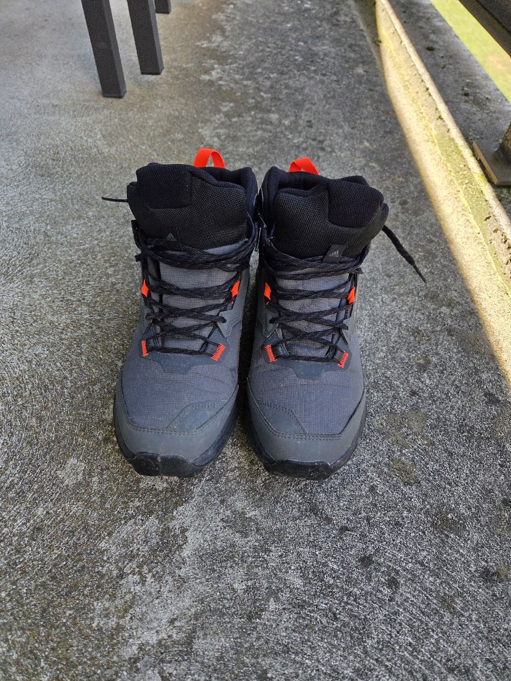 Adidas Herrenschuhe: Wanderschuhe Adidas Terrex – Gebraucht aus Rothrist von Phil283294