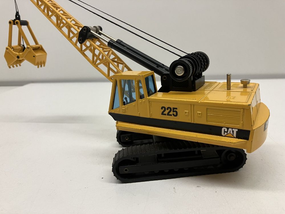 JOAL Excavatrice, Pelle CATERPILLAR C 225