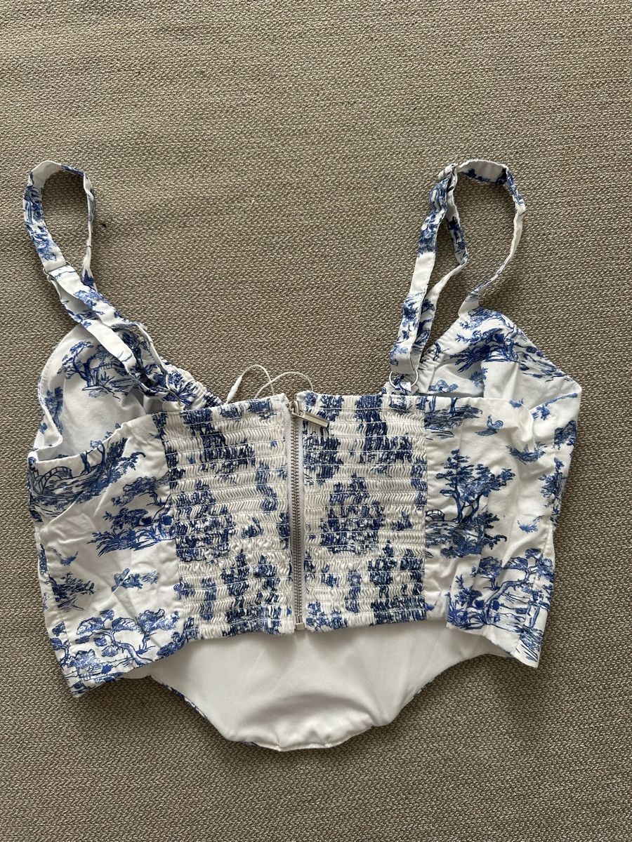 Stradivarius Tops: Haut blanc / bleu - taille M - Stradivarius – Neu und originalverpackt aus Lausanne von ver_cyj8 1