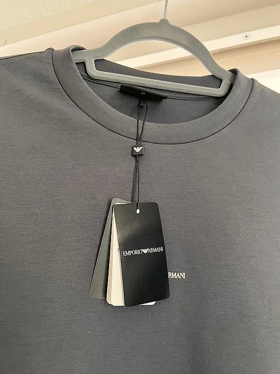 Maglioni & Felpe: Armani Sweatshirt (M) – Usato da Wädenswil venduto da Volvic13 1