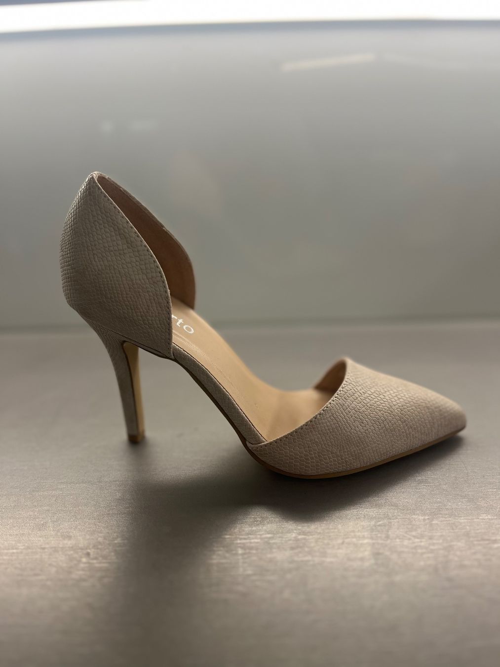 Scarpe da donna: Neue Pumps Gr.36 – Nuovo (secondo la descrizione) da St.Gallen venduto da Monrose 2