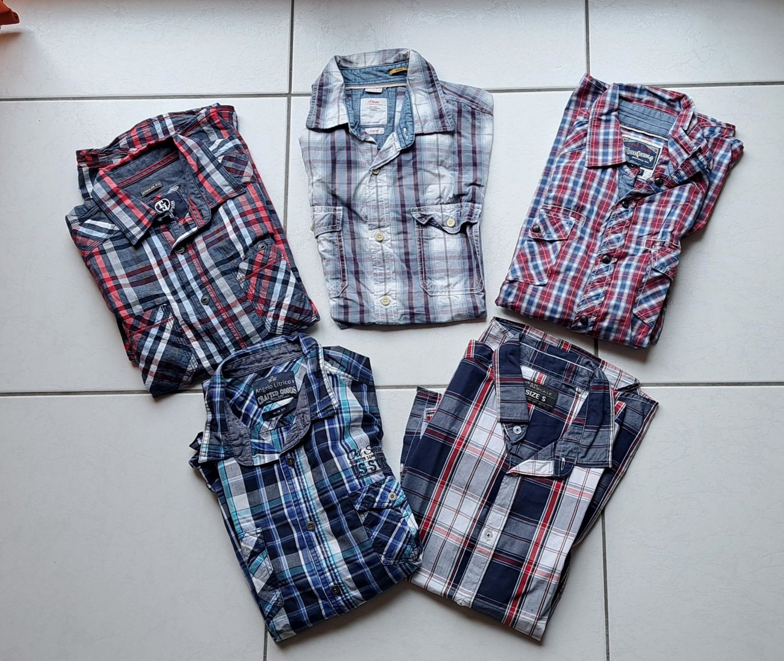 Camicie, T-shirt & Polo: Hemden kurzarm 5er Pack Gr. M – Usato da Küssnacht am Rigi venduto da AutoVilla