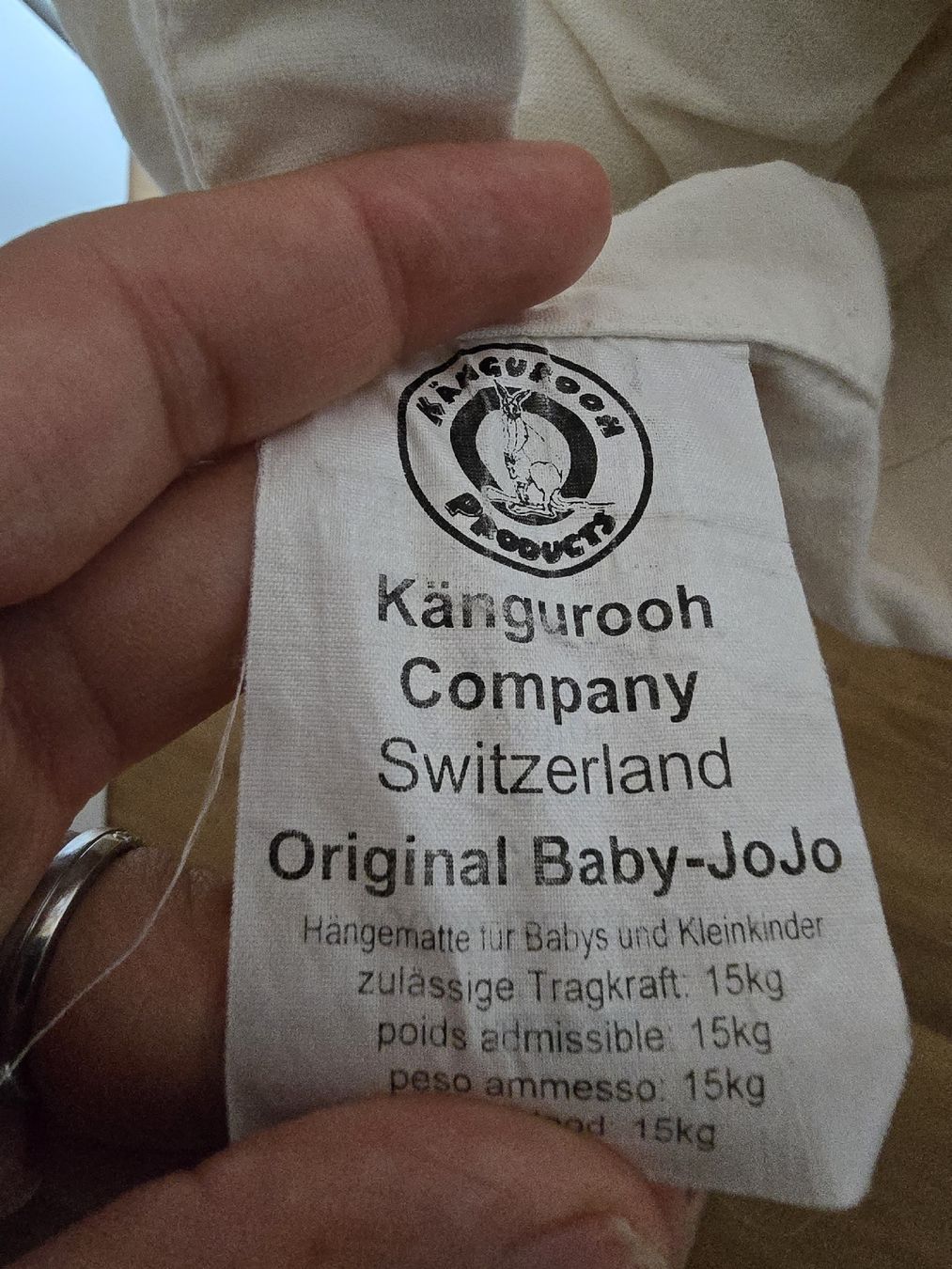 Kängurooh Amache: Baby Hängematte / weiss  – Usato da Hergiswil NW venduto da Pexiilexii 4
