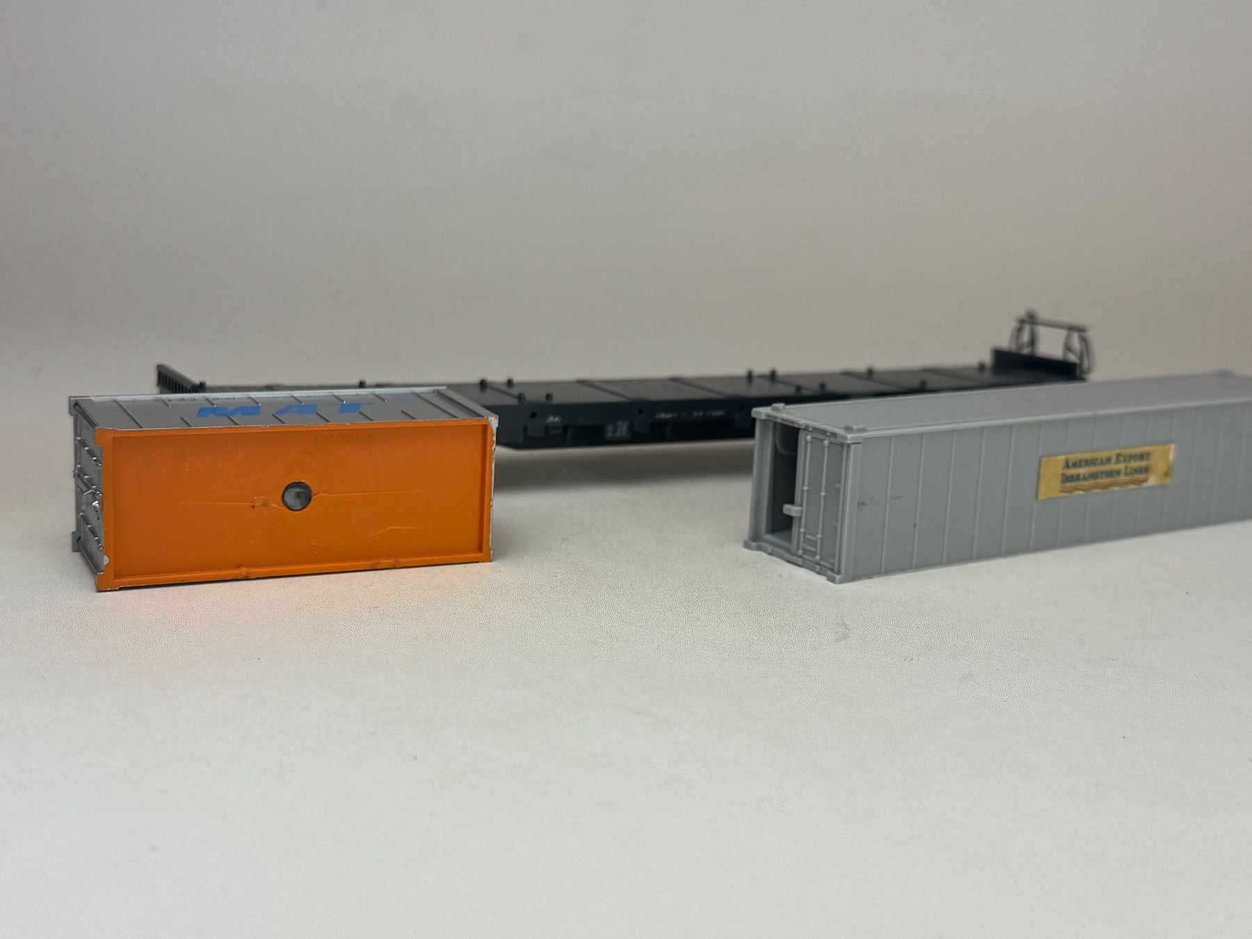Liliput Modellini di ferrovie: Liliput Containerwagon  Container Mat Sea Containers – Usato da Elm venduto da Wikmtz 2
