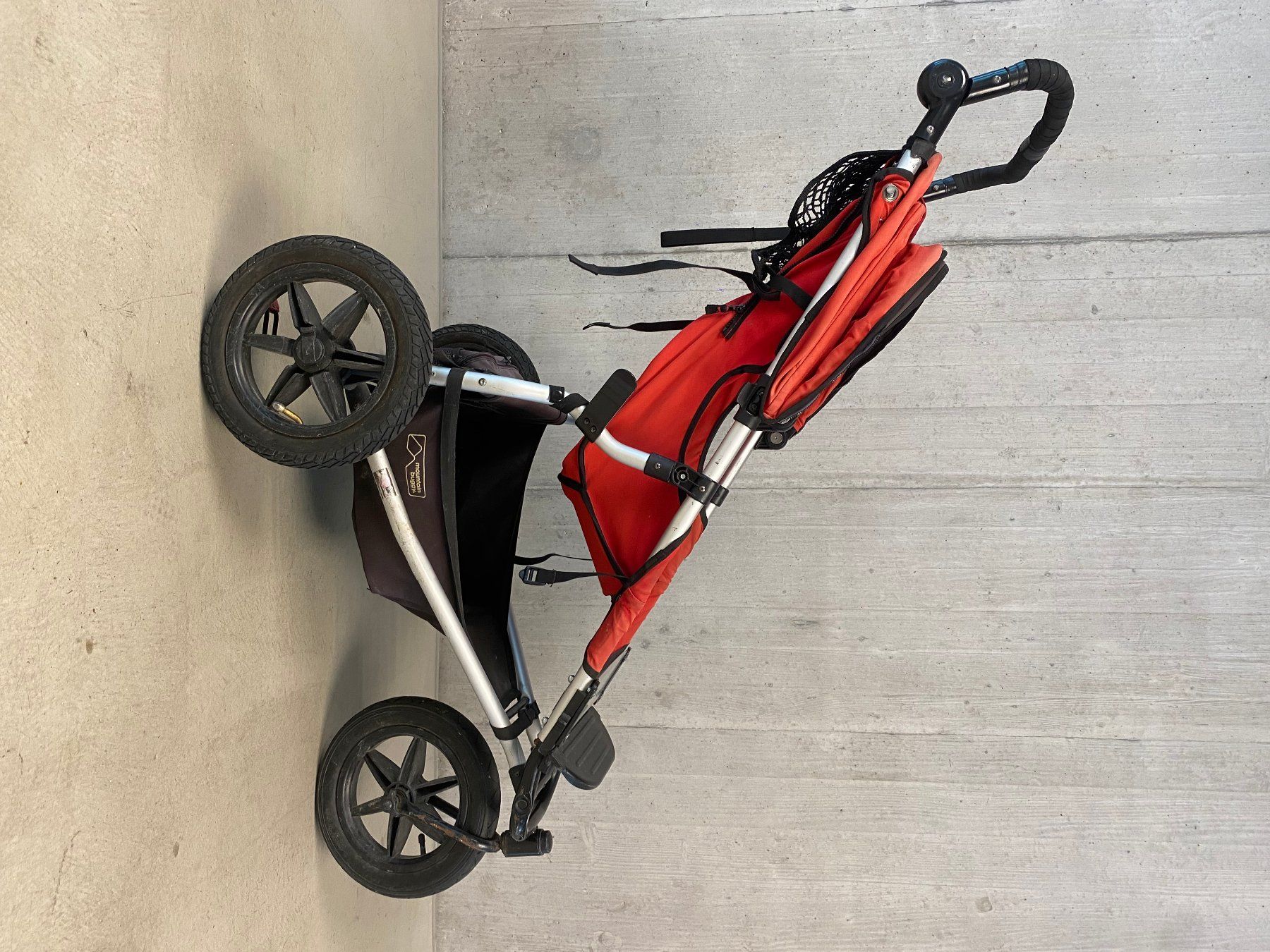 Mountain Buggy Carrozzine: Mountainbuggy Jogger – Usato da Zürich venduto da Looola07