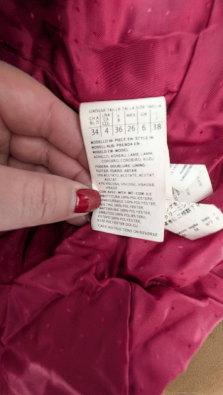 Max Mara Giacche: MaxMara Weekend Hot Pink Rabbit Fur Jacket, Size 36 – Usato da Zürich venduto da yan_8lg2 4