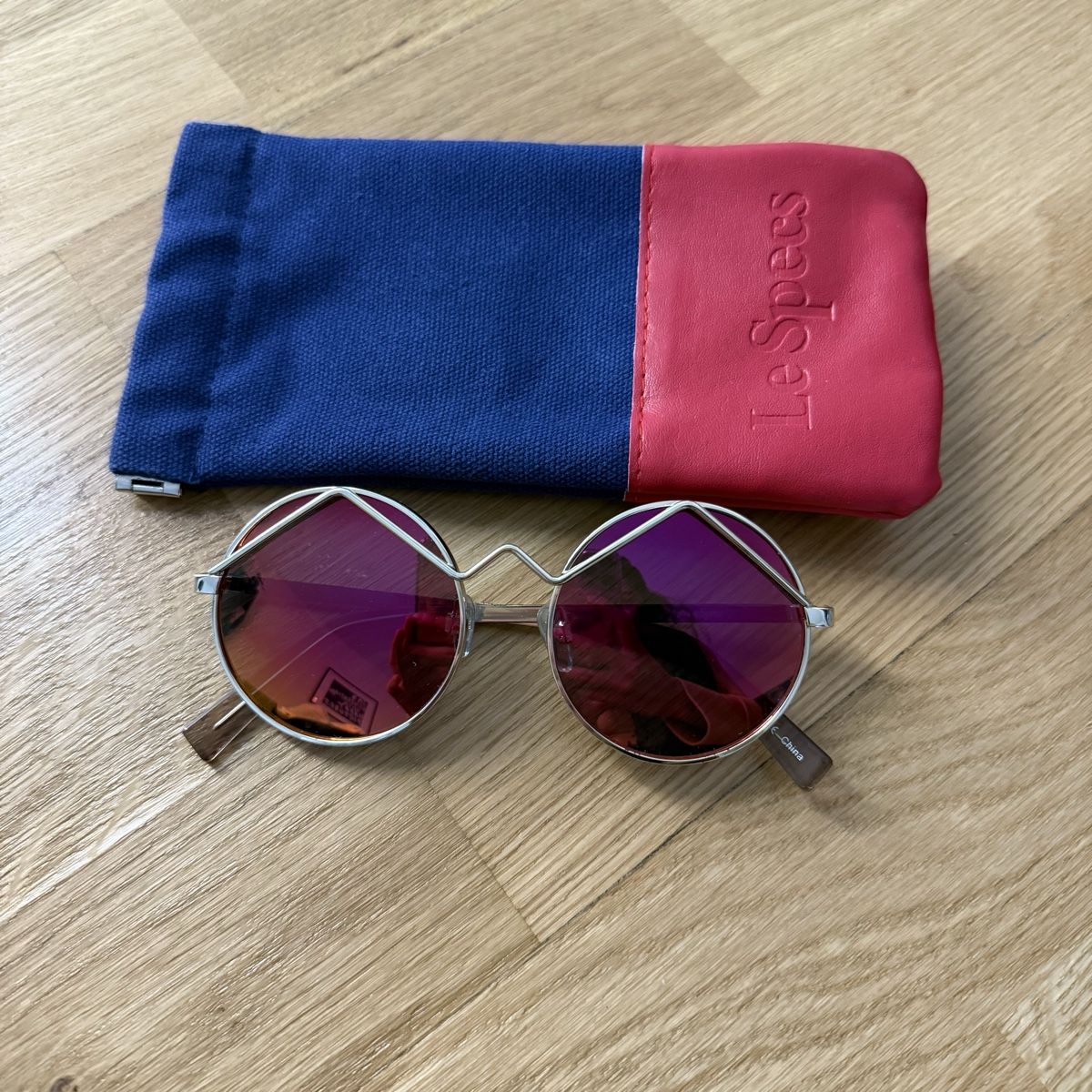 Occhiali & Lenti: Le Specs Round Mirror Sunglasses – Usato da Zürich venduto da nerenay