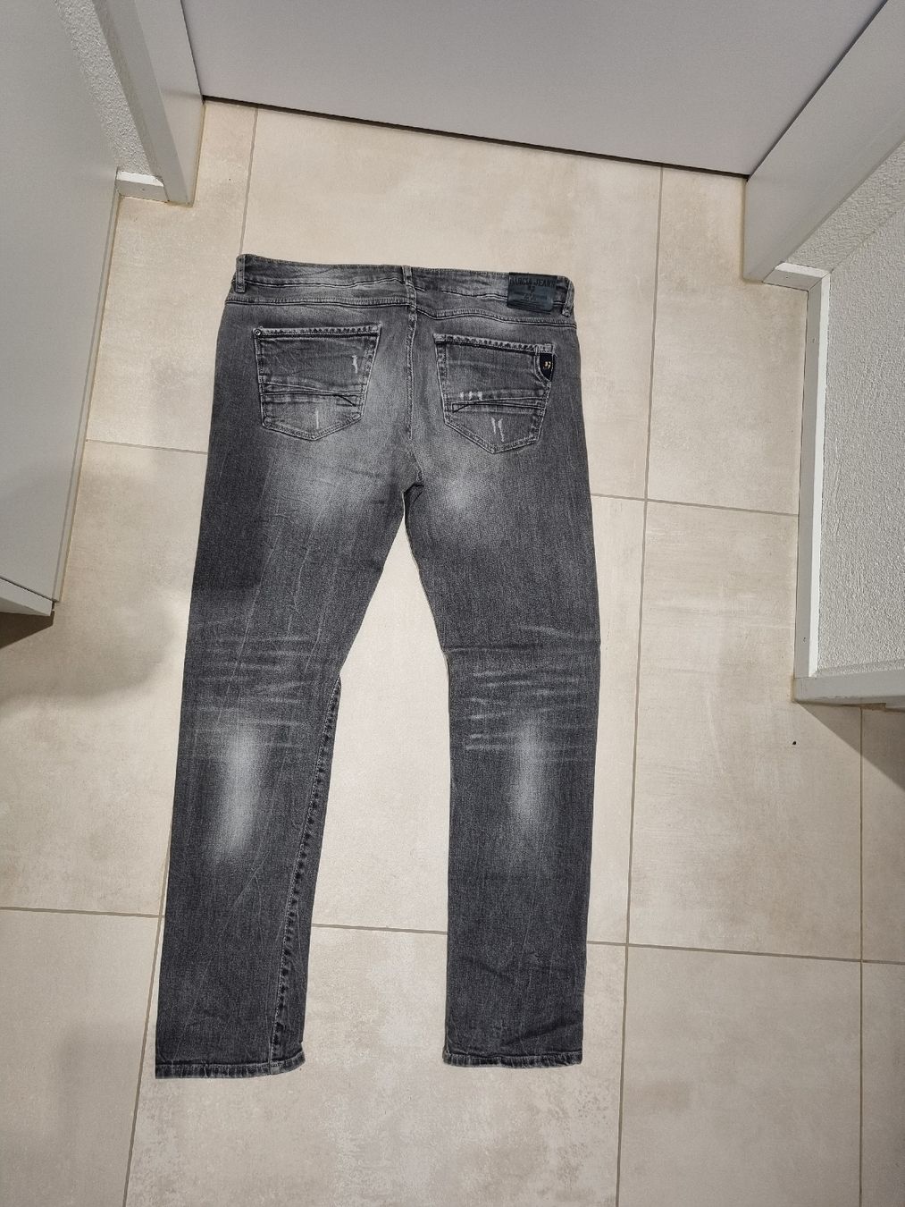 Jeans: Jeans – Usato da Bülach venduto da cf96 1