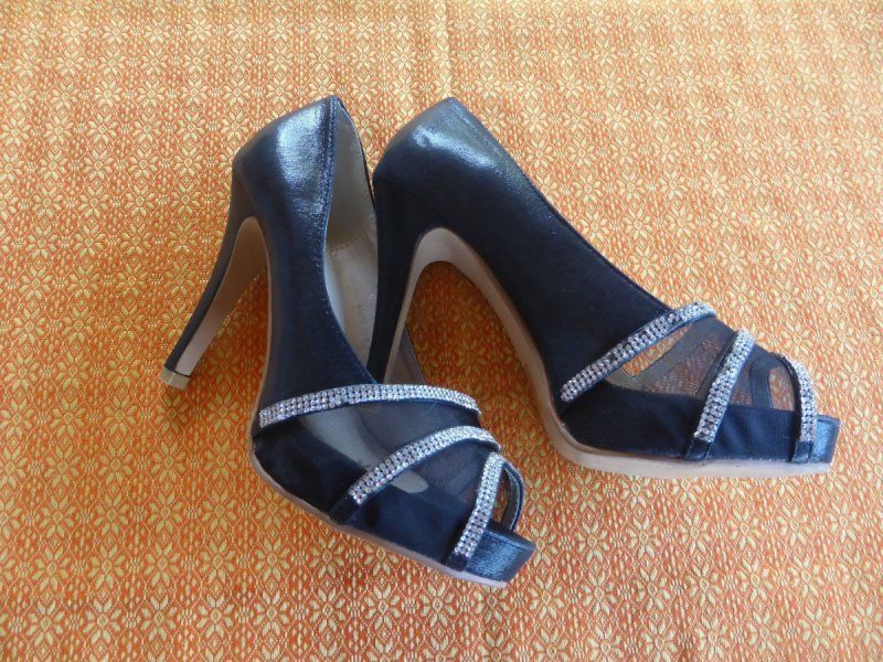Damenschuhe: High Heels / Pumps, schwarz, Gr.38 – Gebraucht aus Schübelbach von Dolly990_2 2