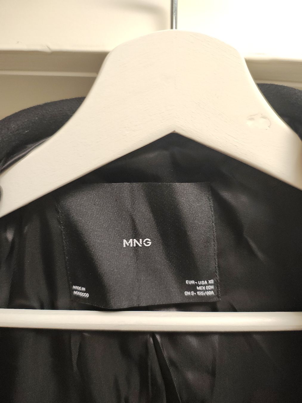 Cappotti: Damen Mantel schwarz Grösse XS – Usato da Lenzburg venduto da Caroo5 2