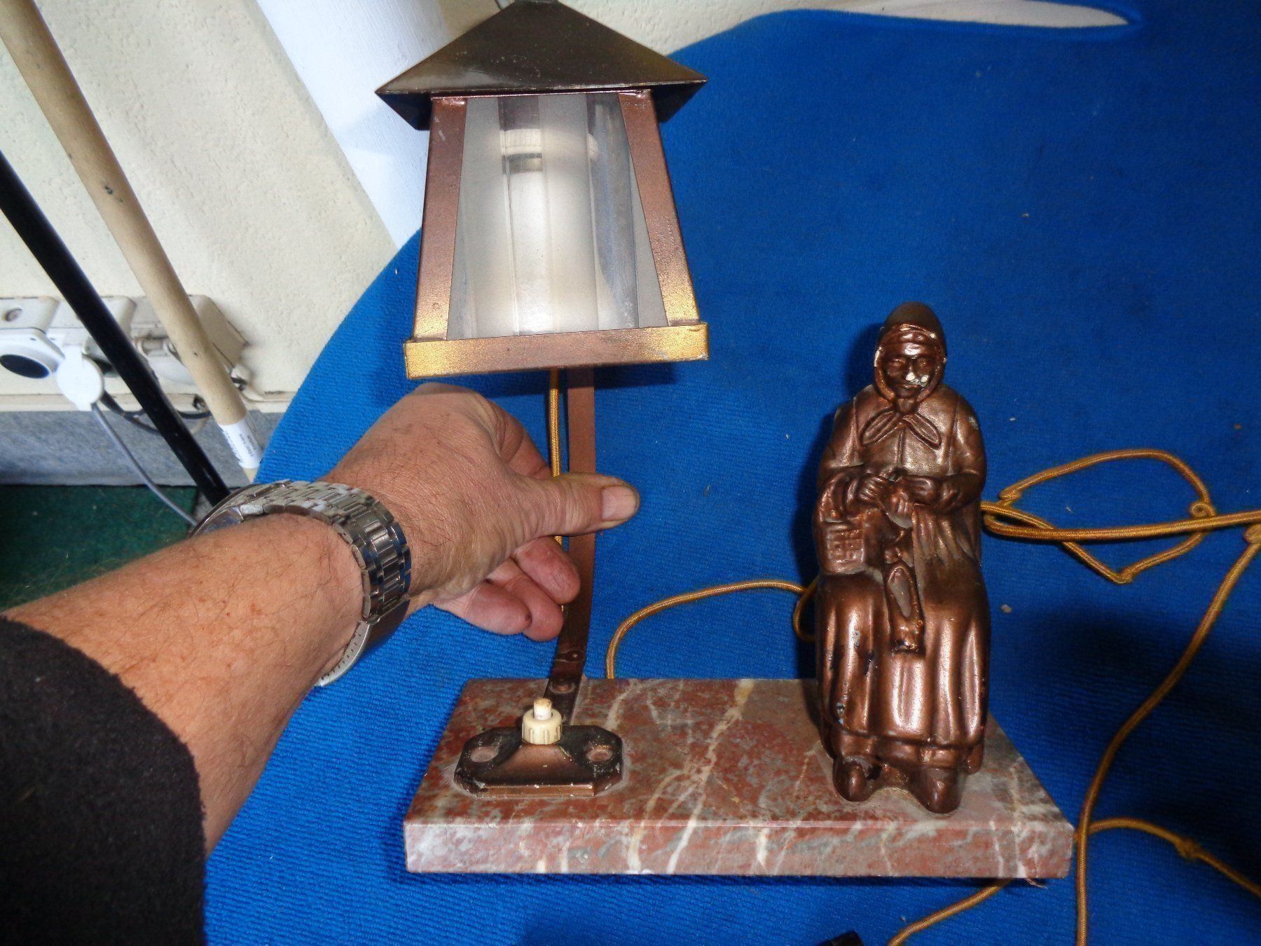 Lampade: Altes Tischlämpchen – Usato da Camorino venduto da Hunpete 7