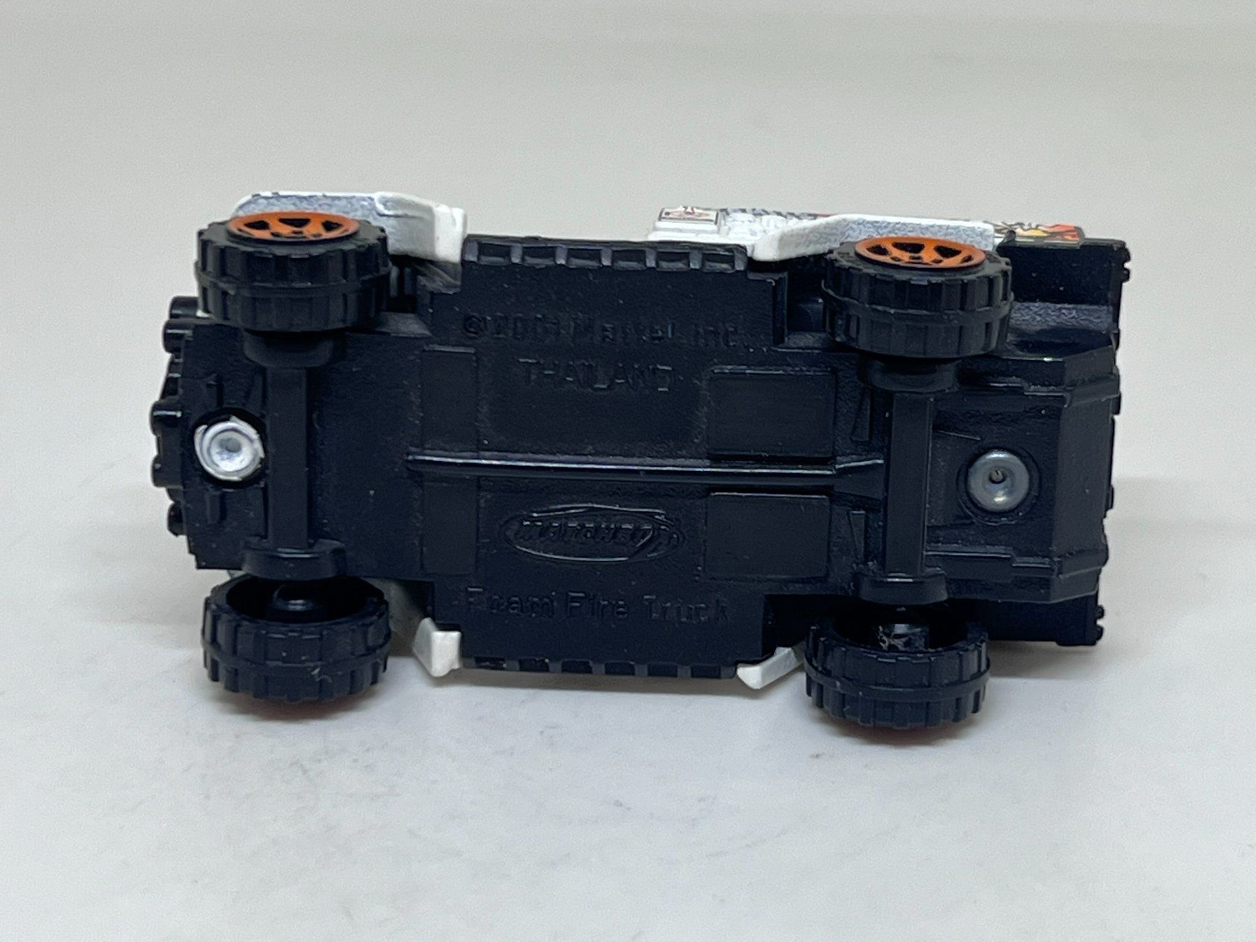 Matchbox Modellini d'auto: Matchbox Foam Fire Truck #780 – Usato da Wildegg venduto da LaaBoutique 3