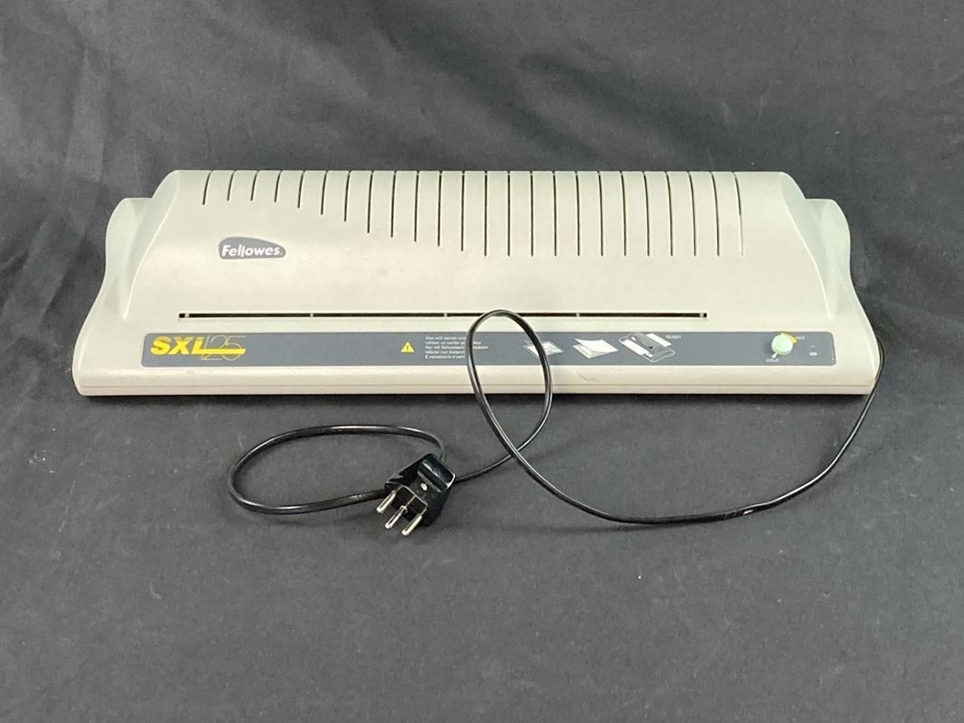 Plastifieuses: FELLOWES | Laminator SXL 125 | Bis A3 – D'occasion à Wittenbach par Restwert_St-Gallen