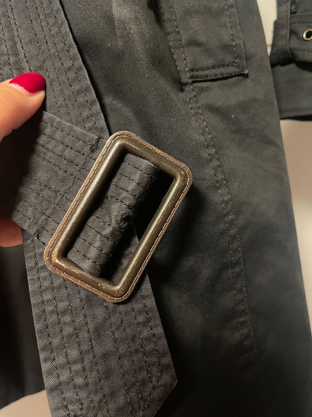 Esprit Cappotti: Hochwertiger Trenchcoat Esprit schwarz – Usato da Winterthur venduto da Milan340 1