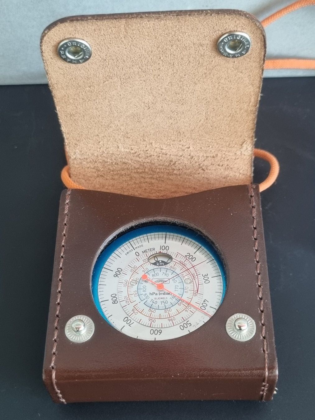 Revue Thommen Misurare: Thommen Classic Höhenmesser Barometer 6000m – Usato da Lenzburg venduto da freedomky 4
