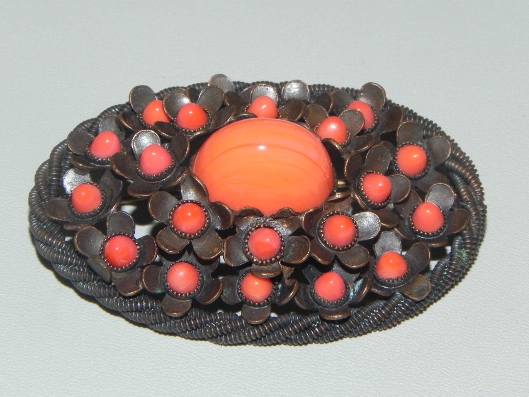 Broschen & Nadeln: Vintage Brosche (mit Korallen?) – Gebraucht aus Minusio von Lory64