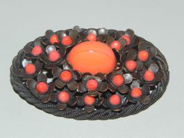 Vintage Brosche (mit Korallen?)