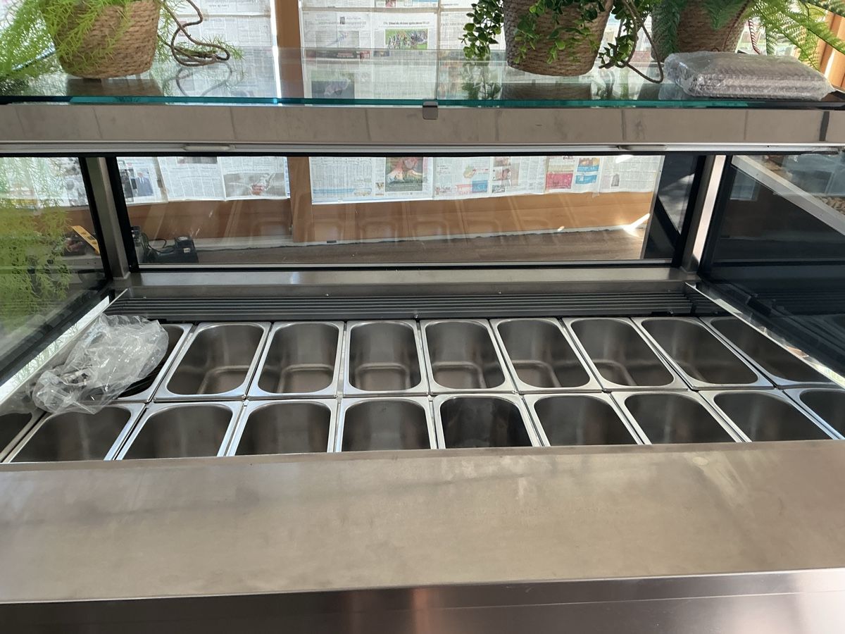 Vetrine: Glace Vitrine  – Usato da Hinteregg venduto da RomanoB 3