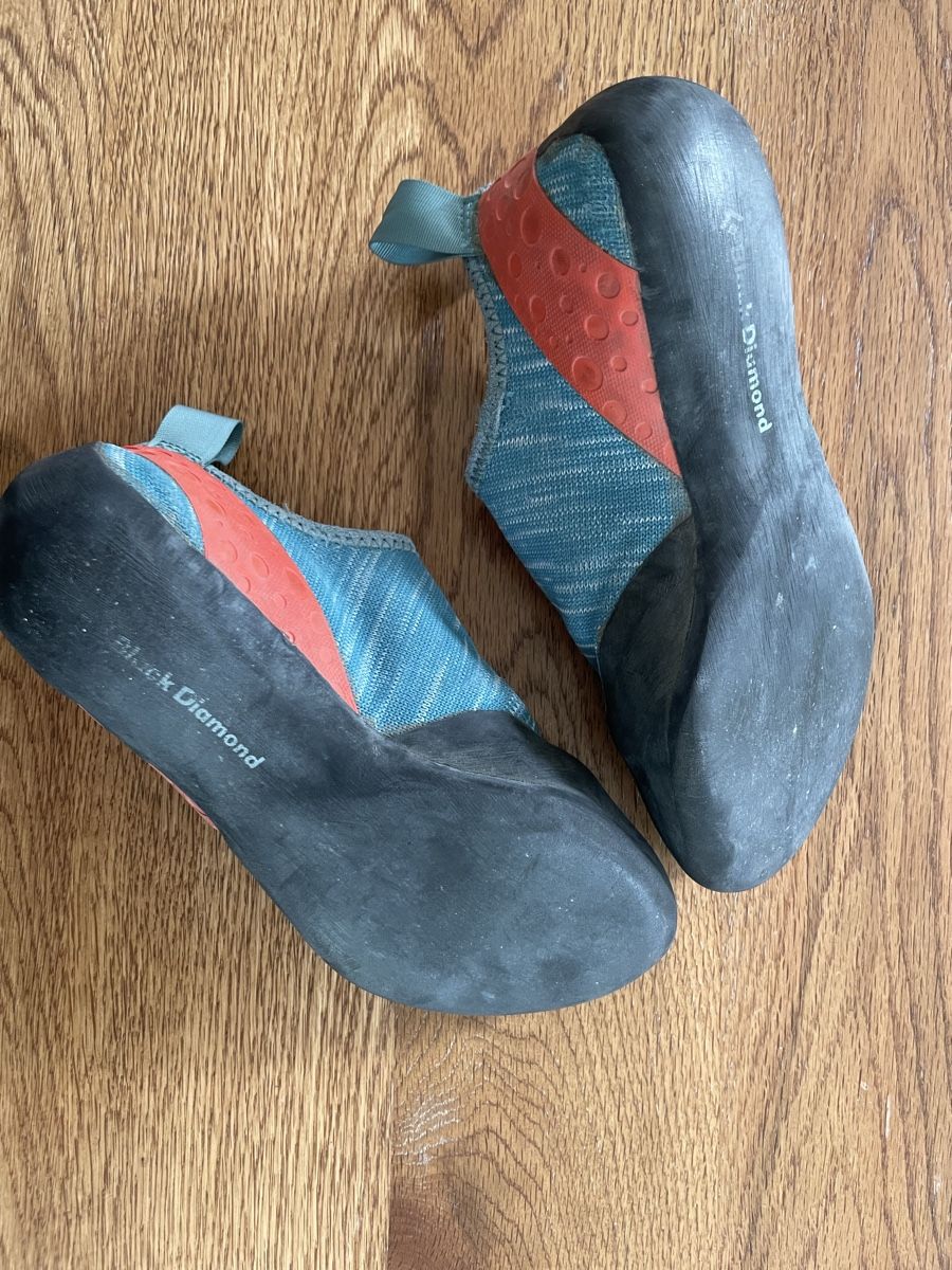 Scarpe da uomo: Kletterschuhe  – Usato da Villarepos venduto da Cairo44444 1
