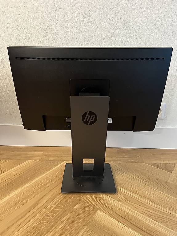 Monitor: 24" Monitor Hp z23N LCD – Usato da Zürich venduto da Swissbock 1