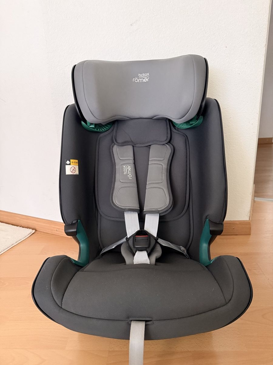 Britax Römer Seggiolini per auto: Kindersitz 15 Monate bis 12 Jahre – Usato da Ballwil venduto da Tanja-Murseli