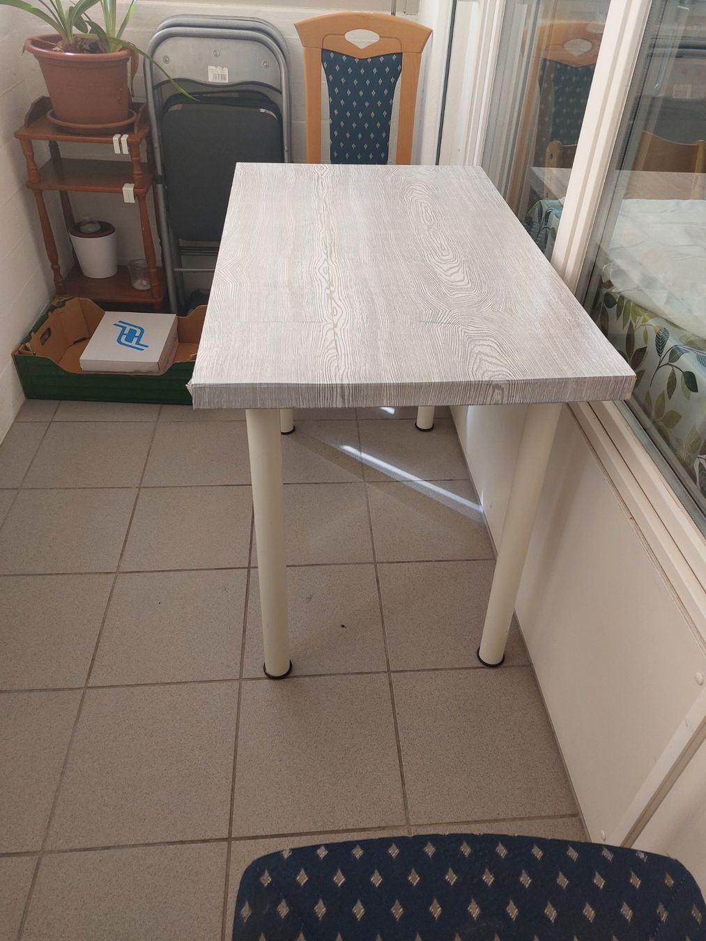 Tables: Tisch 100x60x73cm – D'occasion à Allschwil par akbarfarshori
