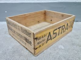 alte Holzkiste Kiste Transportkiste ASTRA FETT STEFFISBURG