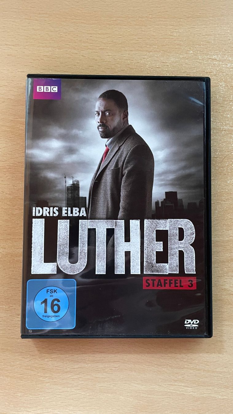 Tutti i DVDs: Luther - Staffel 3 – Usato da Glattfelden venduto da cybermaxx