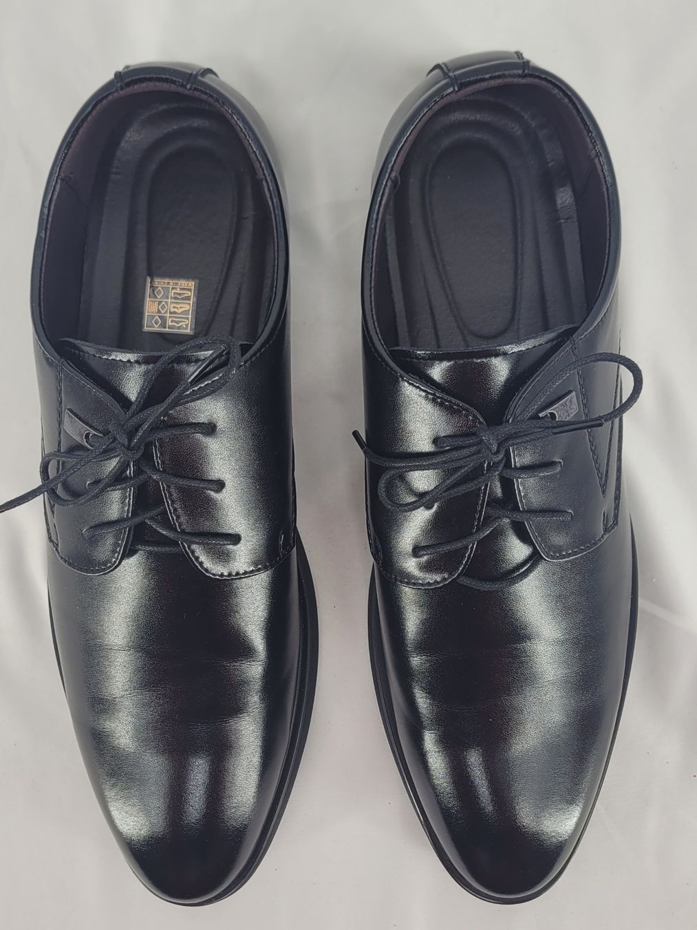 Scarpe da uomo: TAILLE 47 CHAUSSURES NOIR (comme neuf) – Usato da Lausanne venduto da PlusValue_Lausanne