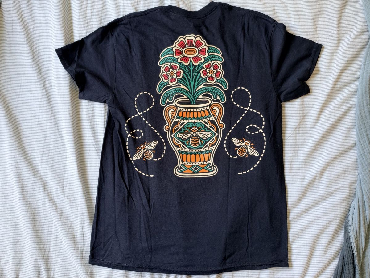 T-shirt: Casper Merch - T-Shitt Vase – Nuovo (secondo la descrizione) da Neerach venduto da lar_tkp2 3