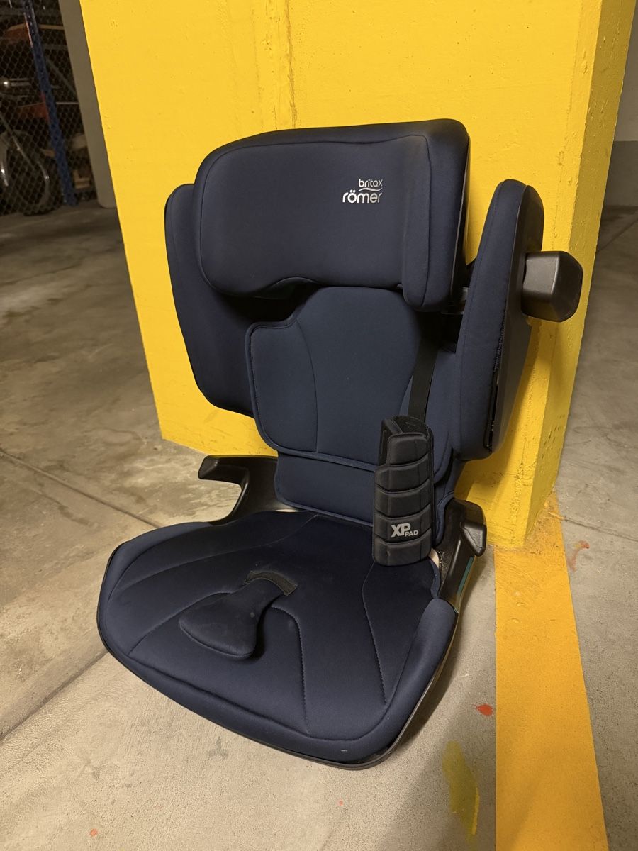 Britax Römer Seggiolini per auto: Britax Römer KidFix M i-Size – Usato da Dietikon venduto da mz_x 1