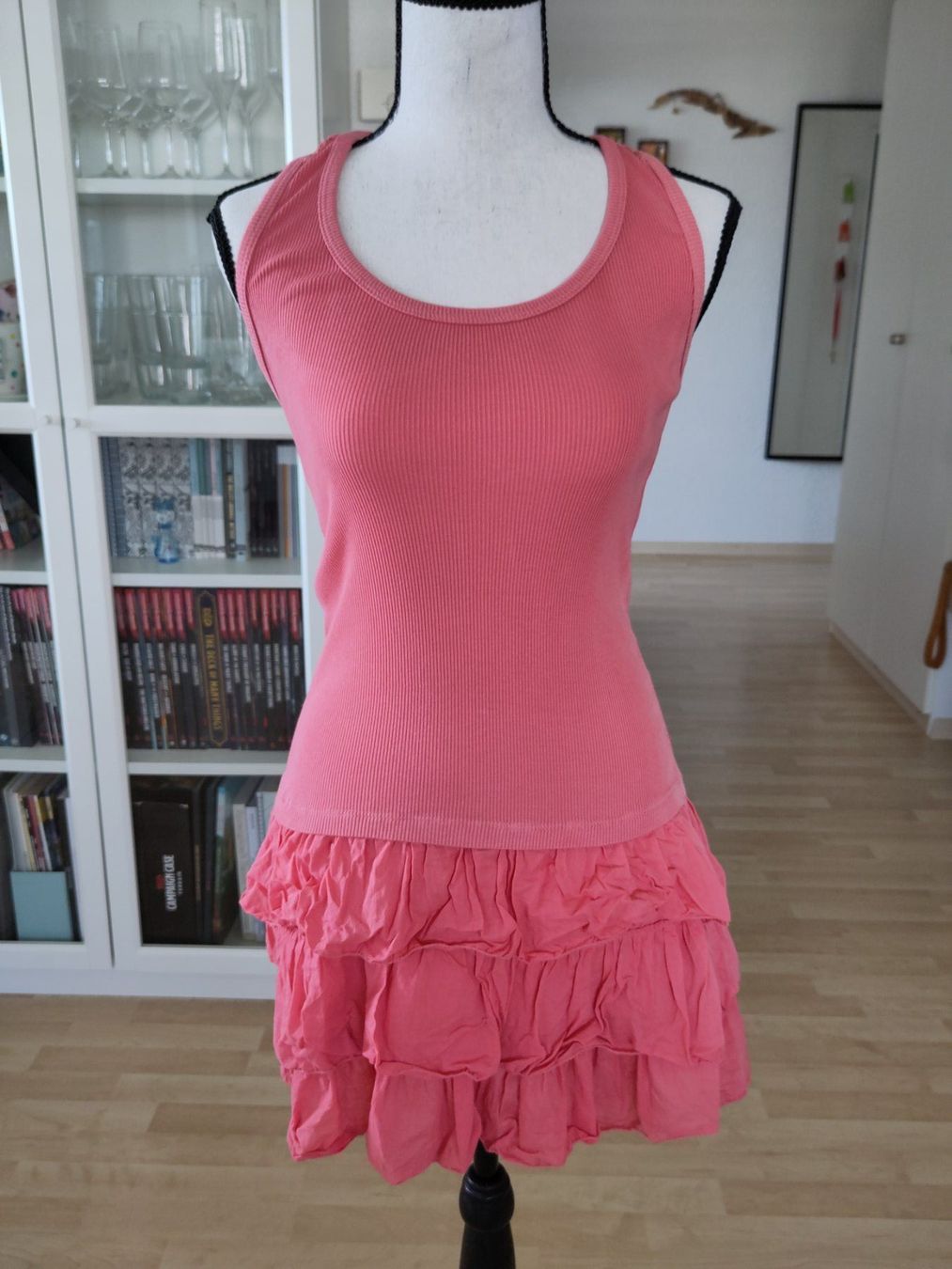 Vestiti: Kleid mit Rüschen & Spitze, Gr. S – Usato da Zürich venduto da njerryrocky