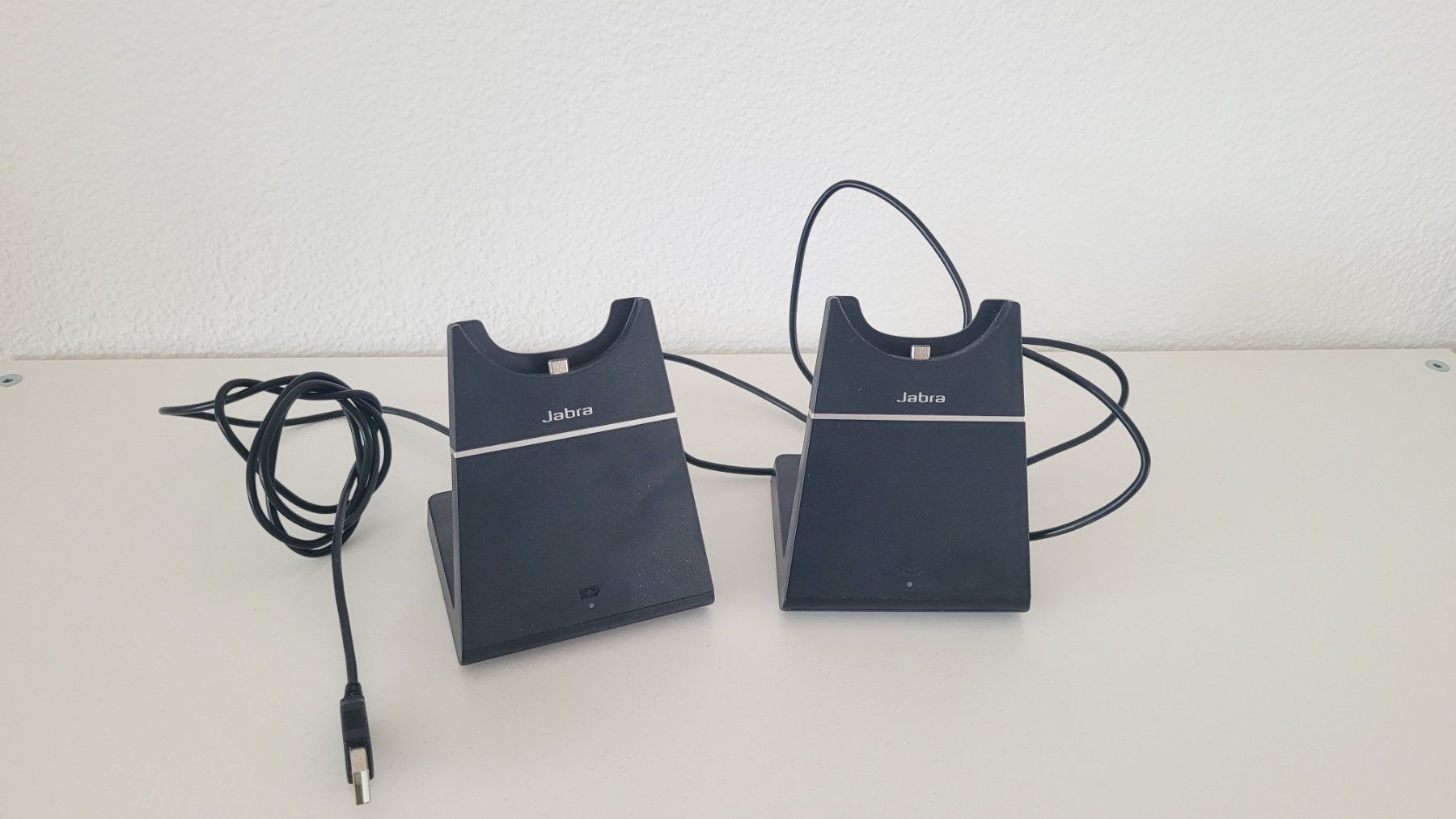 Jabra Caricabatterie: 2x Jabra Headset Ladestation E75 mit Micro USB – Usato da Jona venduto da BrickNickStore