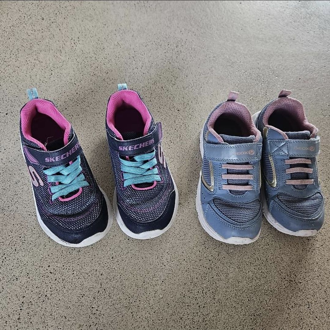 Scarpe per ragazze: Schuhe Grösse 31 im Set – Usato da Sarmenstorf venduto da Turischt