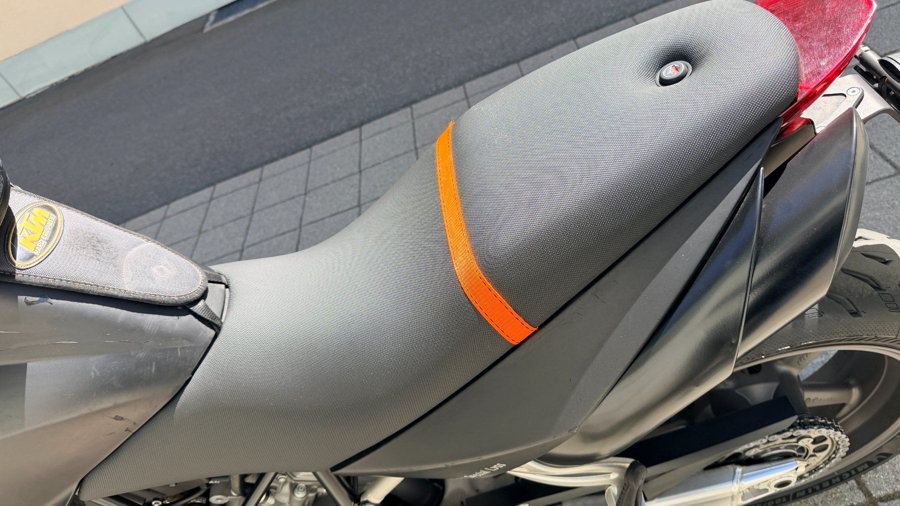 KTM Strada: KTM 990 Superduke – Usato da Muotathal venduto da H136 4