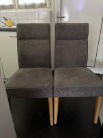 Jolie chaise grise