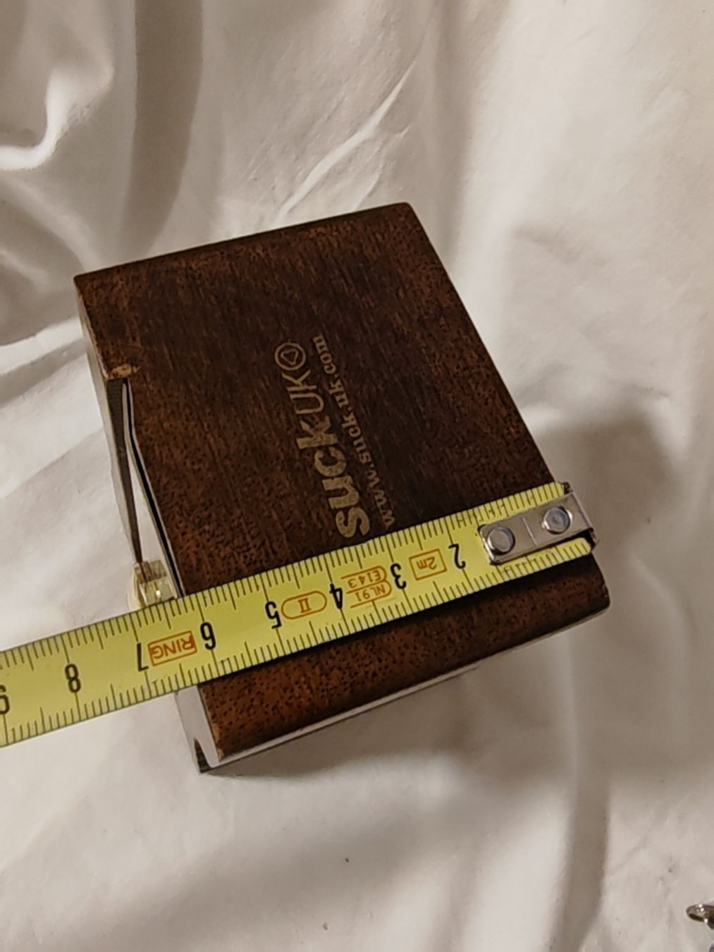 Spitzer: Pot à crayons "Taille-crayon géant" en bois - SUCK UK – Gebraucht aus Orbe von Grainderiz982 7