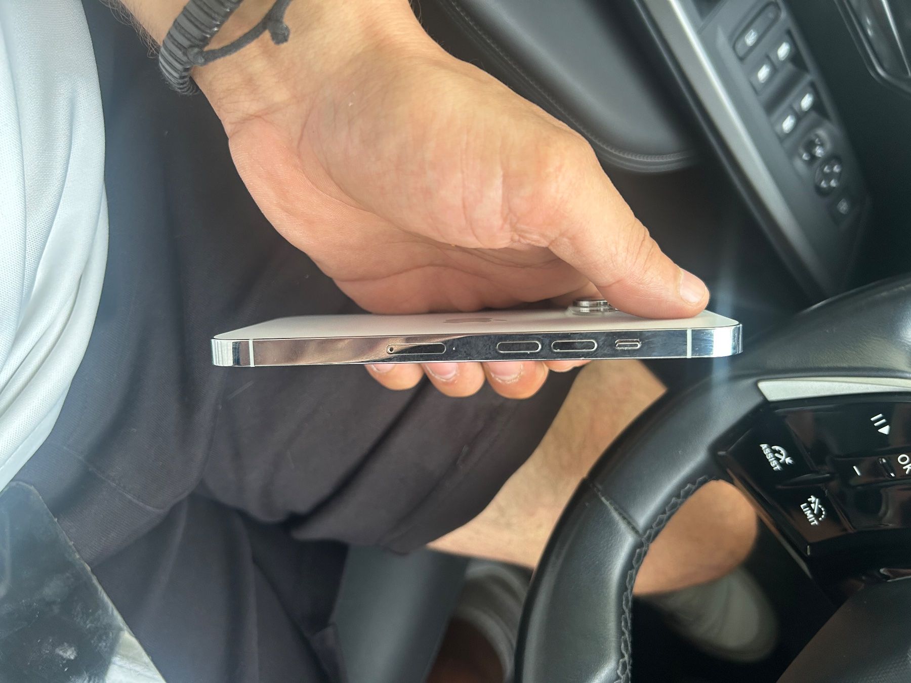 Apple Portables: Iphone 14 pro 128GB – D'occasion à Rorschach par lia_27fd 4