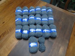Pelotes de laine (19 pièces) - Carina