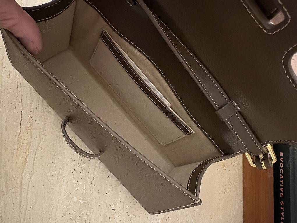 Borse da donna: Loue Studio Tasche Mano Pochette – Usato da Unterägeri venduto da mar_96hk 4