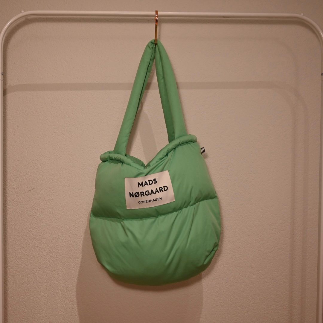 Taschen: Mads Nørgaard Quilted Bag – Neu und originalverpackt aus Zürich von cla_7w78