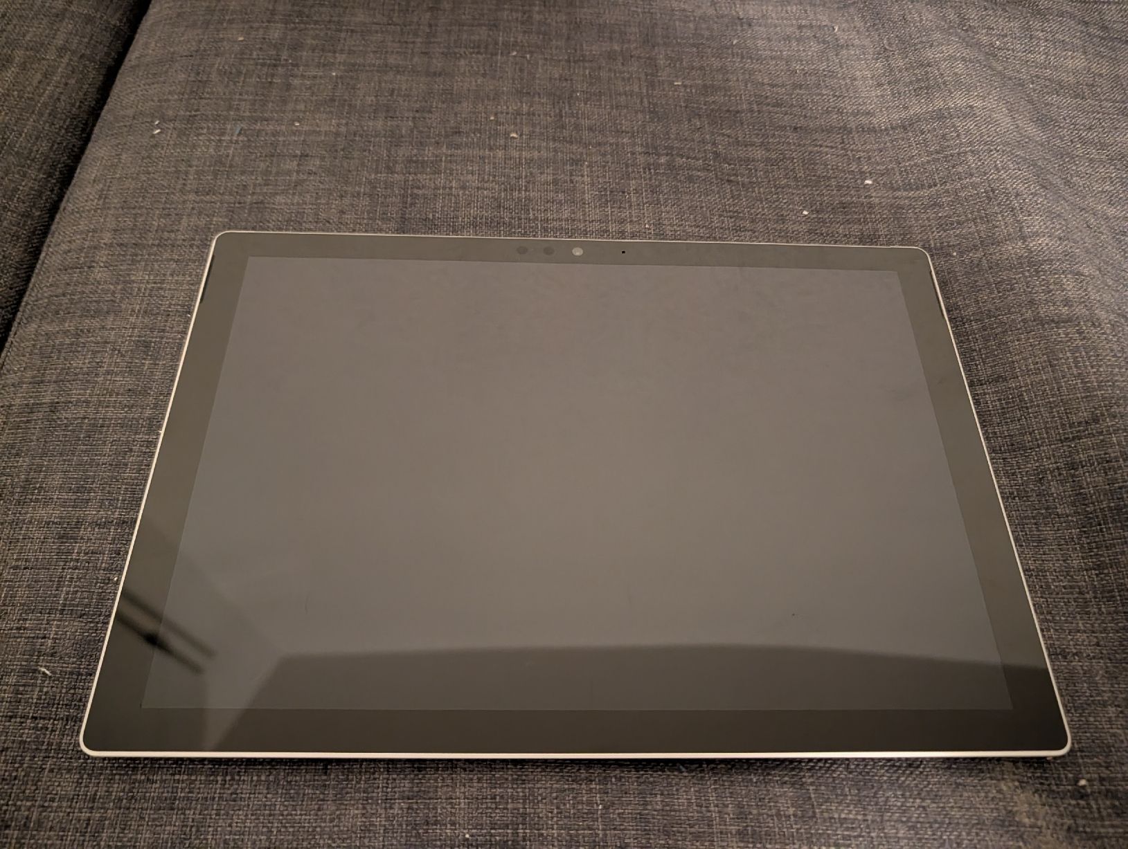 Microsoft Tablet PC: Microsoft Surface Pro 5 (2017), Core i5 mit 8 GB RAM – Gebraucht aus Oberentfelden von Bippo82 1