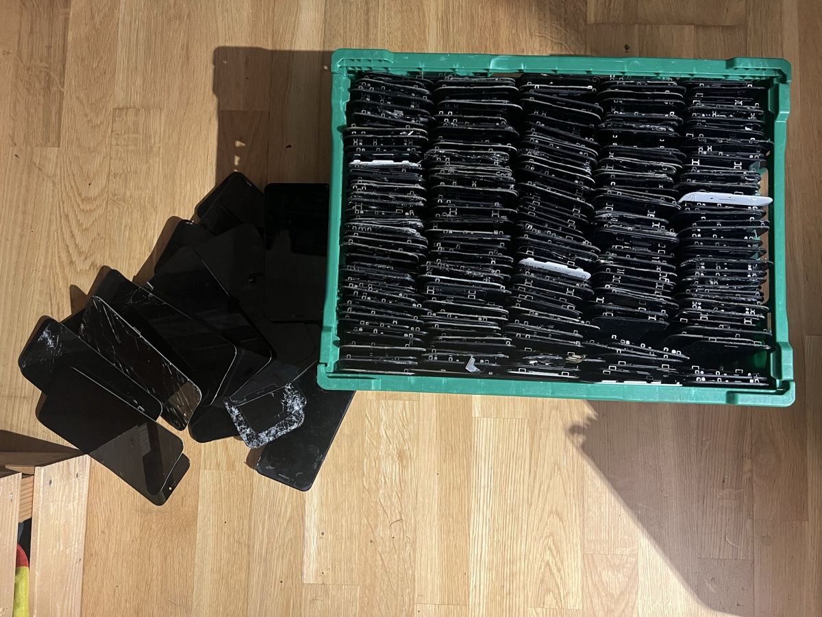 Apple Handys / Smartphones: 320 iPhone Display Defekt  – Defekt aus Wabern von PRSPCT 2