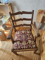 Fauteuil bois massif à assise brodée