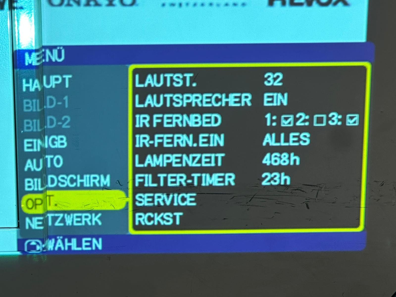BenQ Videoprojektoren: Benq PB9200 Projektor – Gebraucht aus Appenzell von 1xRichtig 3